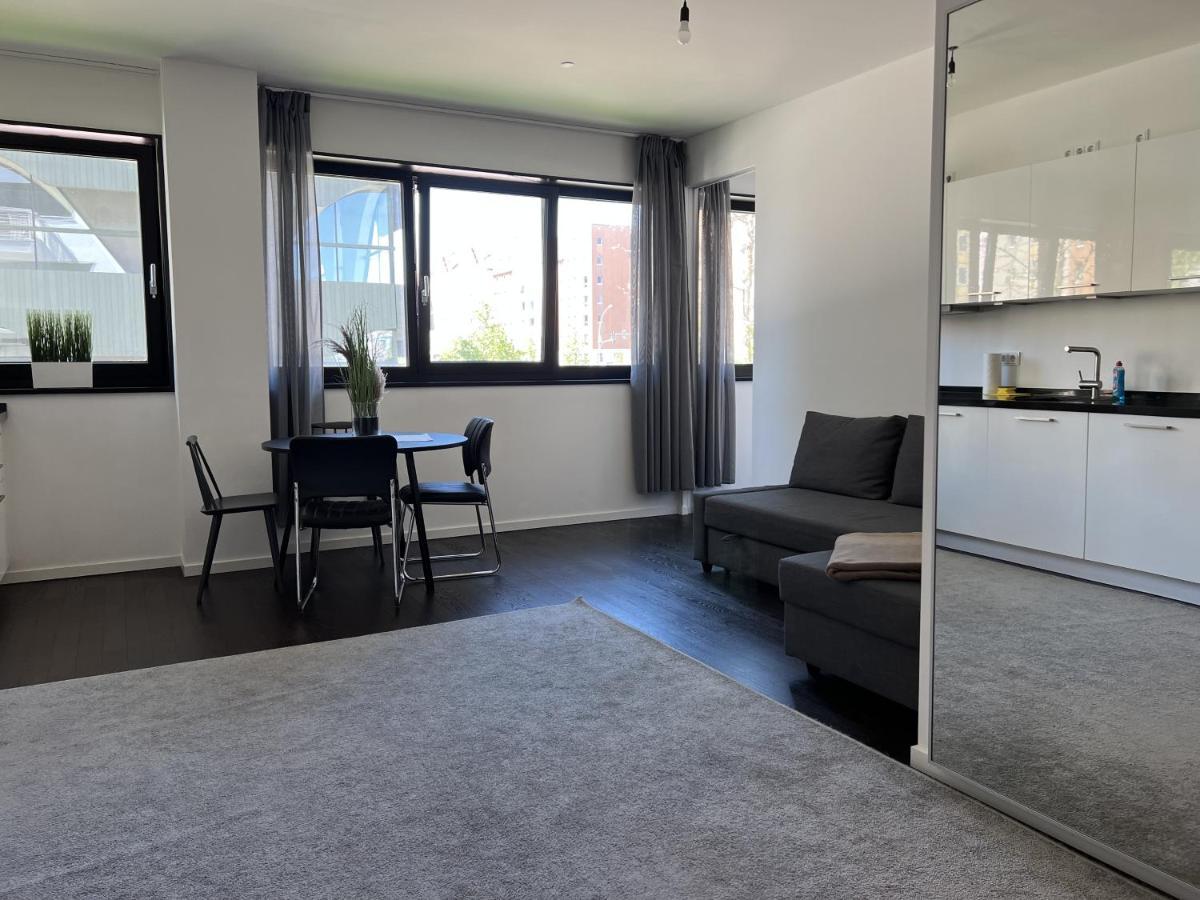 Luxury Waterfront Apartment Берлин Екстериор снимка